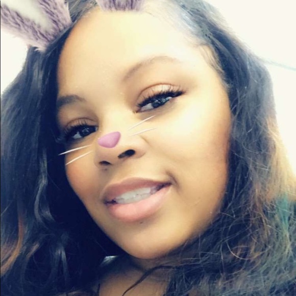 Meet your Posher, Tashiana - Picture 1 of 1